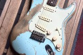 Fender 2011 Ediao Limitada Masterbuilt Jason Smith Ultimate Relic Daphne Blue-2.jpg